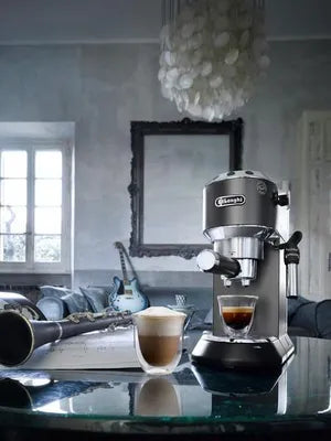 DeLonghi Dedica Style EC 685.BK Macchina per Espresso 1,1 L